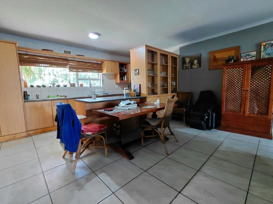 5 Bedroom Property for Sale in Penhill Western Cape